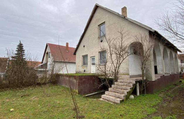 Nagyecsedi családi ház eladó a Bocskai István utcában, 139 négyzetméteres