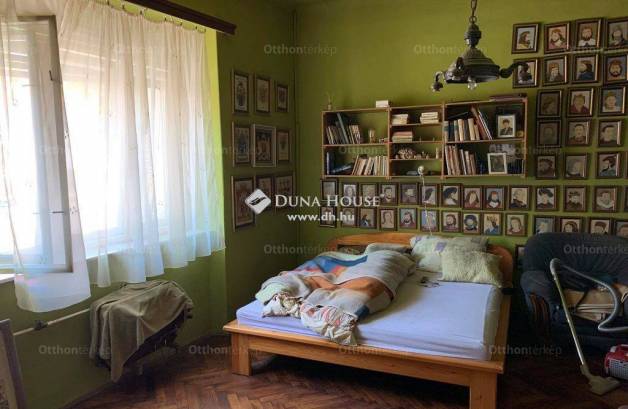 Eladó családi ház Baja, 3 szobás