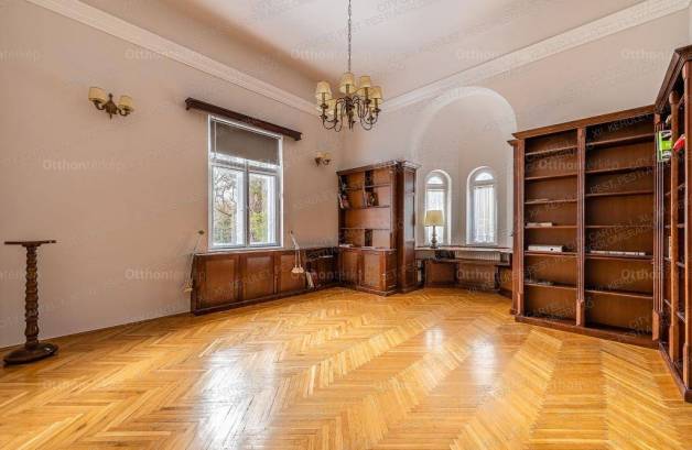 Budapesti ház eladó, 400 négyzetméteres, 7+2 szobás