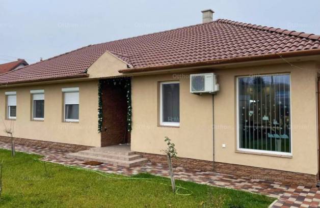 Debreceni eladó családi ház, 4 szobás, 137 négyzetméteres