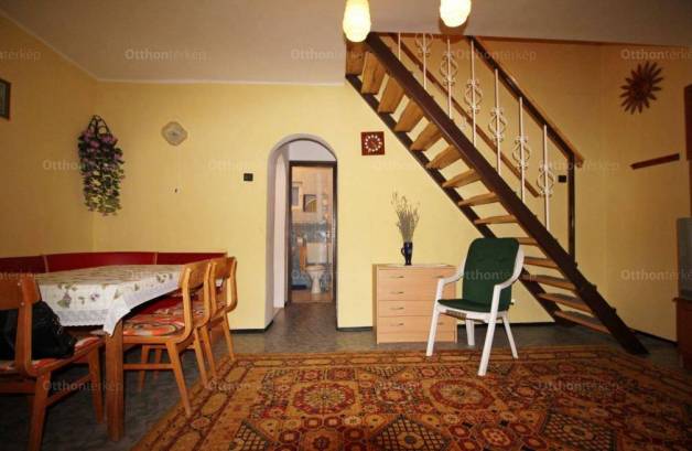 Dombóvár 3 szobás nyaraló eladó