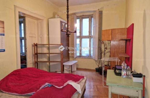 Eladó 2 szobás lakás, Belvárosban, Budapest