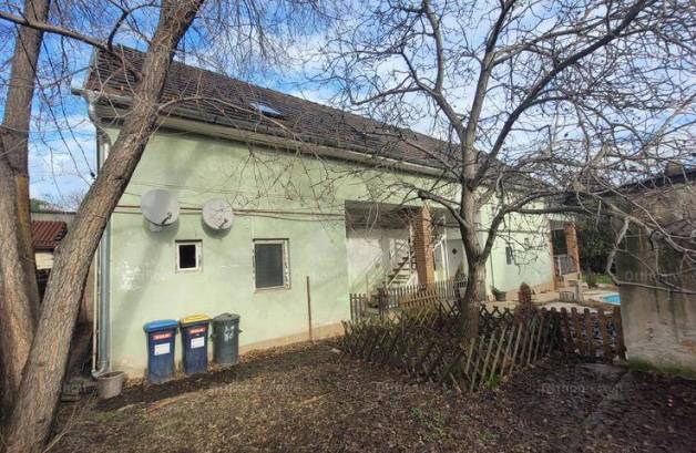 Budapest családi ház eladó, Csepel-Kertvárosban, 8 szobás