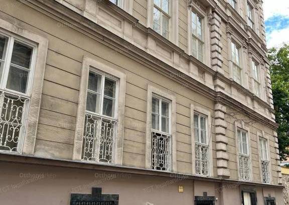 Budapesti kiadó lakás, 2 szobás, 100 négyzetméteres