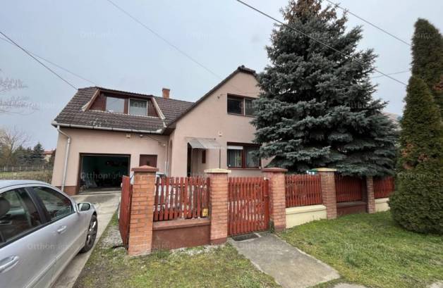 Debreceni eladó családi ház, 4 szobás, 130 négyzetméteres