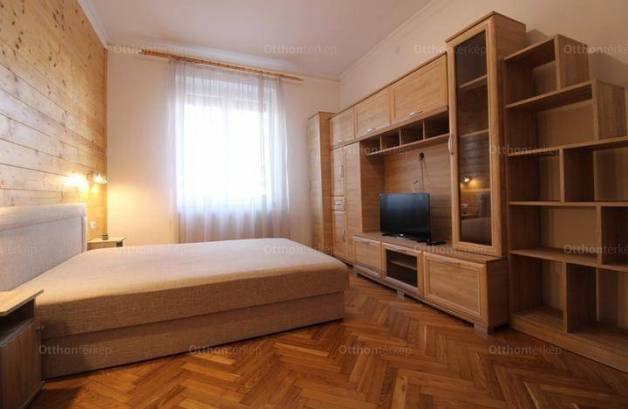 Eladó, Pécs, 2 szobás