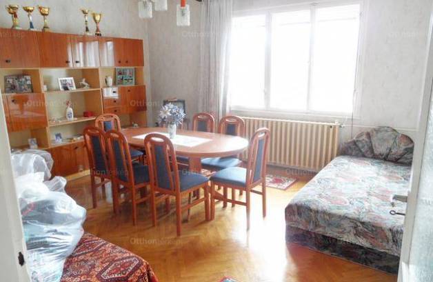 Szegedi eladó családi ház, 4 szobás, 123 négyzetméteres