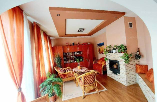 Kazincbarcikai családi ház eladó, 150 négyzetméteres, 3+3 szobás