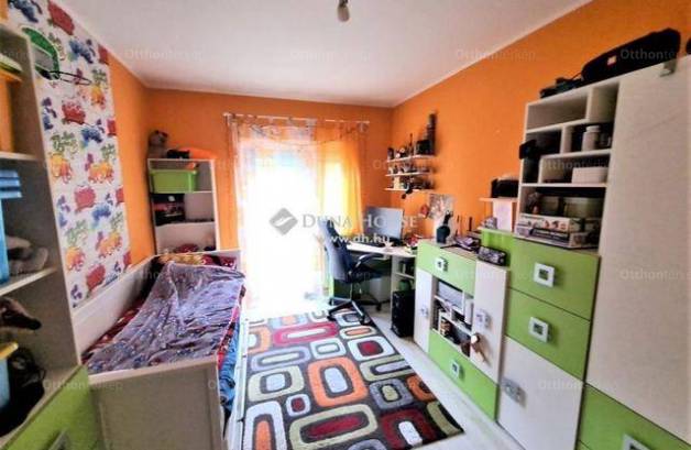 Pécs 4 szobás családi ház eladó