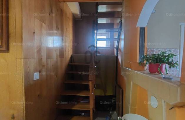 Somlószőlősi családi ház eladó, 95 négyzetméteres, 4 szobás