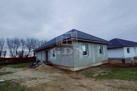 Kakucs eladó új építésű családi ház