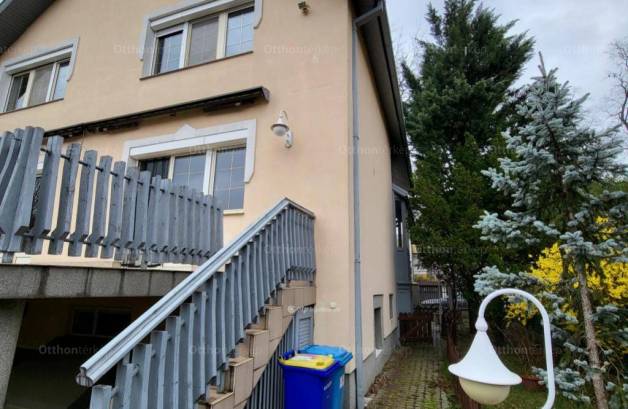 Eladó 5 szobás családi ház Debrecen