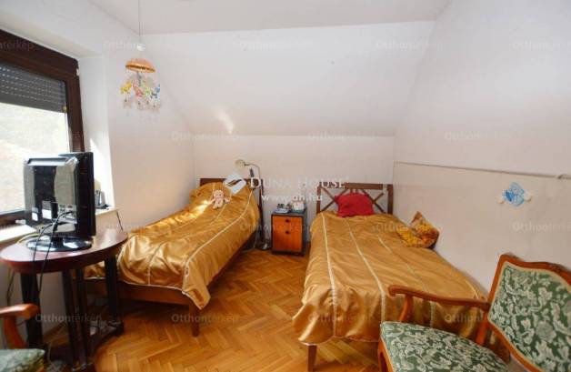 Eladó 5 szobás ikerház Máriaremetén, Budapest, Zsíroshegyi út
