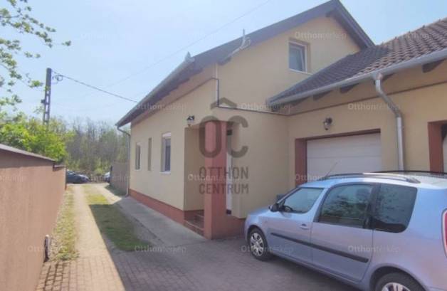 Debrecen ikerház eladó, 4 szobás