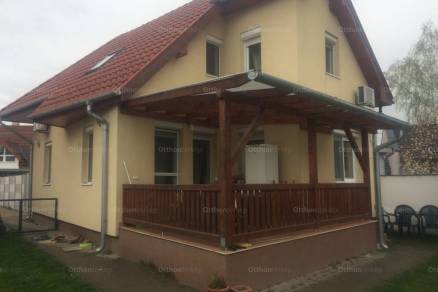 Eladó családi ház, Győr, 4 szobás
