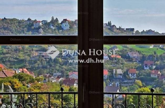 Pécs 8 szobás családi ház eladó