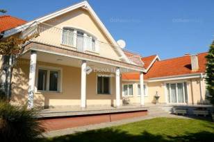 Budaörsi eladó családi ház, 7 szobás, 420 négyzetméteres