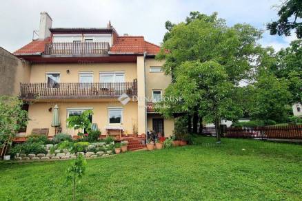 Pécs családi ház eladó, 7 szobás
