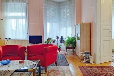 Eladó lakás Szeged a Kossuth Lajos sugárúton, 3+1 szobás