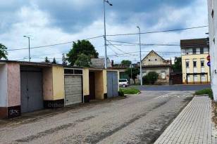 Debreceni garázs eladó, 19 négyzetméteres