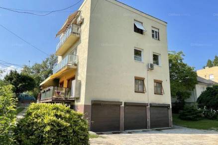 Balatonfüredi eladó lakás, 2+1 szobás, 67 négyzetméteres