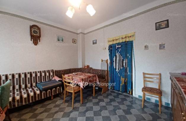 Ostorosi családi ház eladó a Kossuth Lajos utcában, 100 négyzetméteres