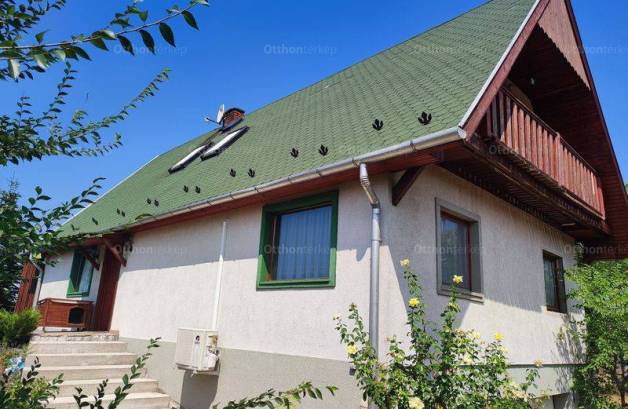 Sóskúti családi ház eladó, 241 négyzetméteres, 5 szobás