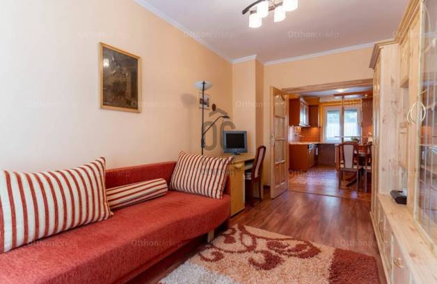 Szekszárd 2 szobás lakás eladó a Wosinsky Mór lakótelepen
