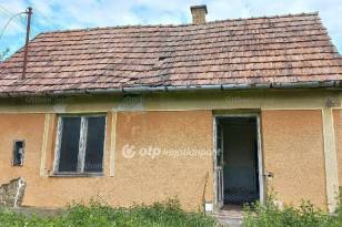 Tiszavasvári családi ház eladó, 1 szobás
