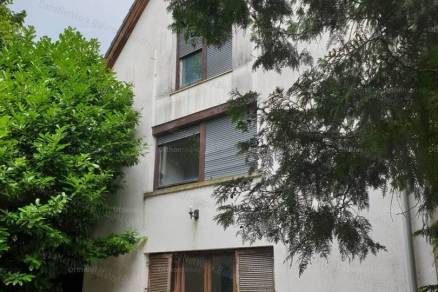 Eladó 7 szobás családi ház Balatonfüred