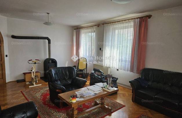 Enying 6 szobás családi ház eladó a Vasvári utcában