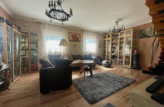 Eladó családi ház, Budapest, Királyerdőn, 173 négyzetméteres