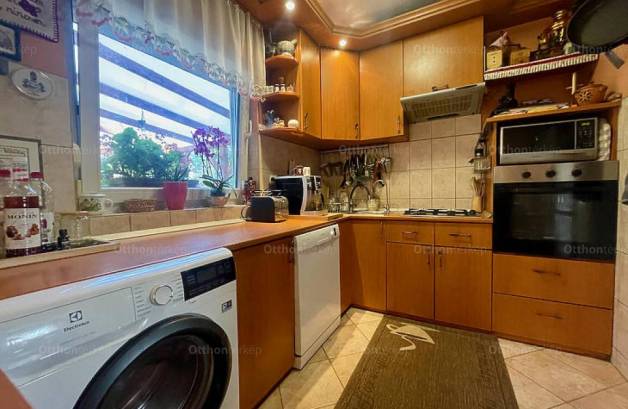 Eladó családi ház, Budapest, Királyerdőn, 173 négyzetméteres