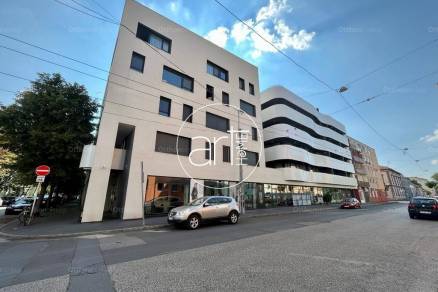 Kiadó 3+1 szobás lakás Szeged a Bocskai utcában