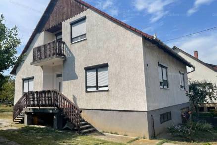 Veszprém 8 szobás családi ház eladó