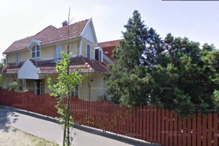 Budapesti eladó családi ház, 4 szobás, 130 négyzetméteres