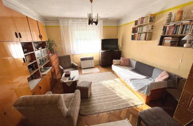 Budapesti családi ház eladó, Pacsirtatelep, 2 szobás