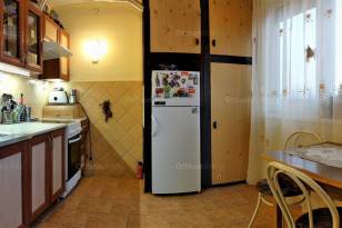Debreceni eladó lakás, 3 szobás, 65 négyzetméteres