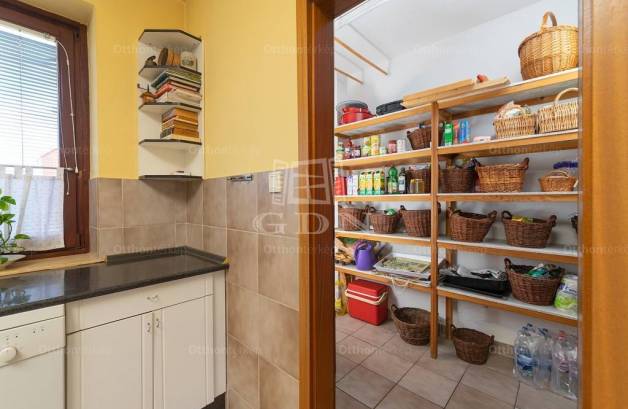 Budapest eladó családi ház Soroksáron Orbánhegy, 330 négyzetméteres