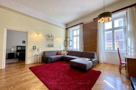 Soproni lakás eladó, 77 négyzetméteres, 3 szobás