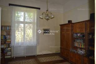 Debrecen 2 szobás családi ház eladó