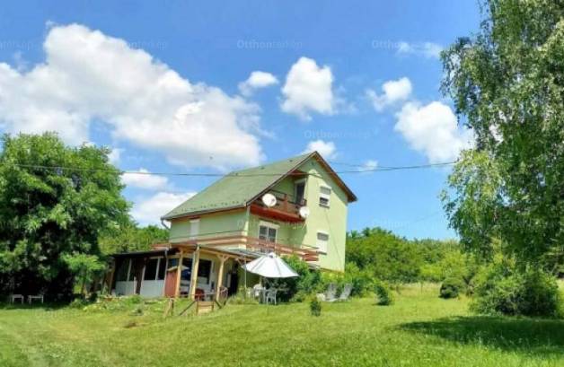 Családi ház eladó Zalakaros, 130 négyzetméteres