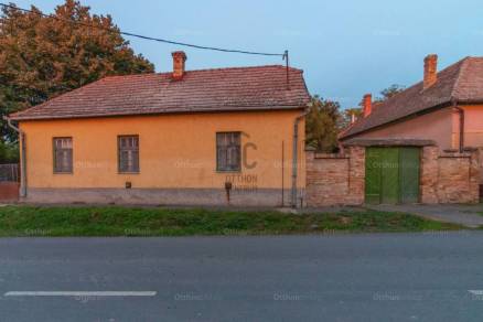 Szabadszállási családi ház eladó a Bajcsy-Zsilinszky utcában, 193 négyzetméteres