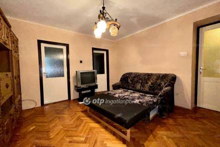 Eladó 2+4 szobás lakás Debrecen
