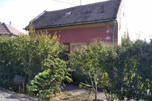 Eladó 3 szobás családi ház Sashalmon, Budapest, Edit utca