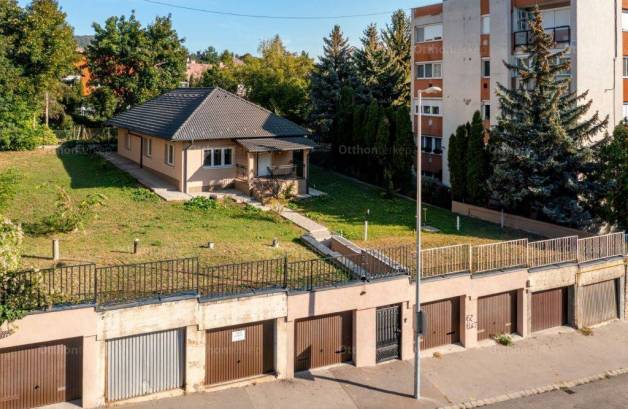 Budapest családi ház eladó, 3 szobás