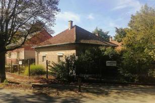 Eladó 2 szobás családi ház Szeged