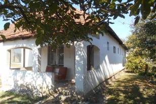Mezőberény eladó családi ház a Csabai úton