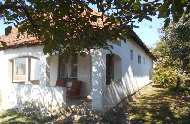 Mezőberény eladó családi ház a Csabai úton