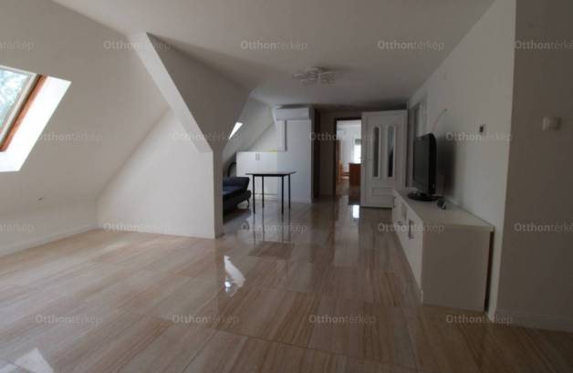 Szegedi eladó családi ház, 8+1 szobás, 208 négyzetméteres